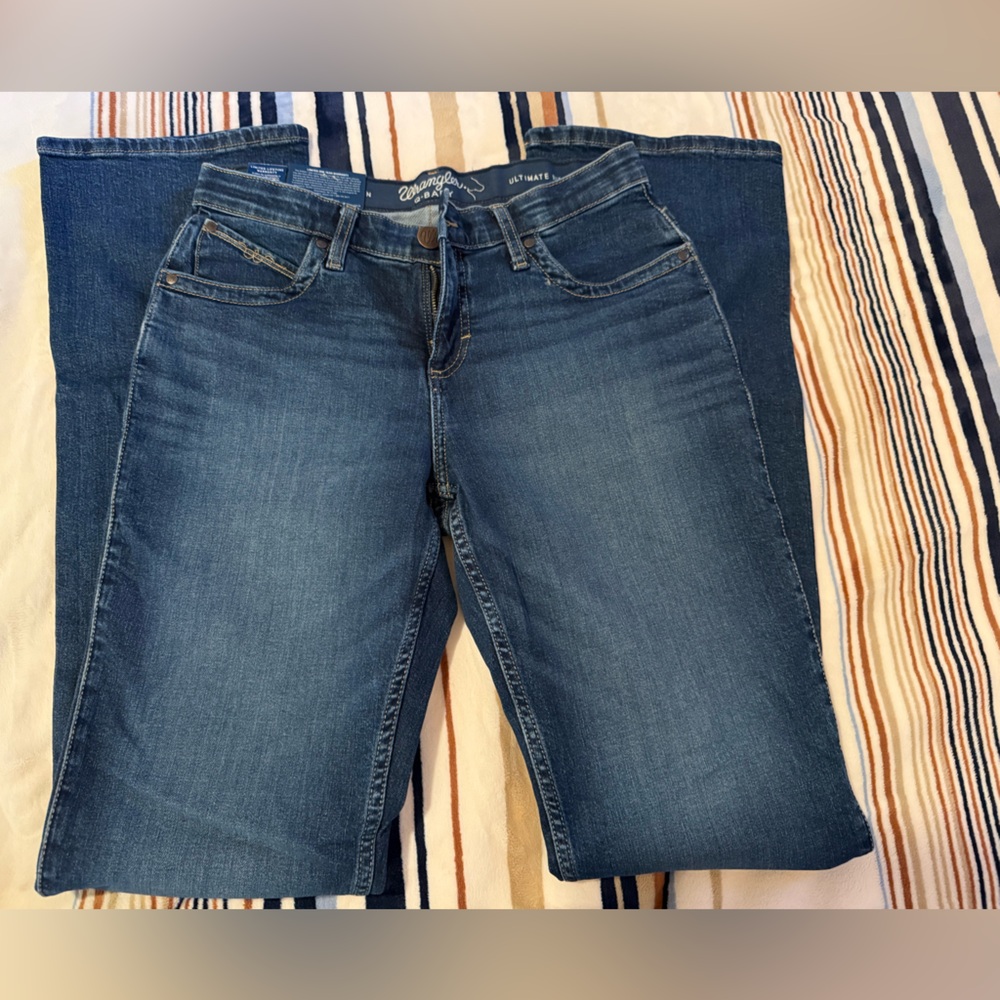 Wrangler Women's Q-Baby Jeans - Picture 3 of 4